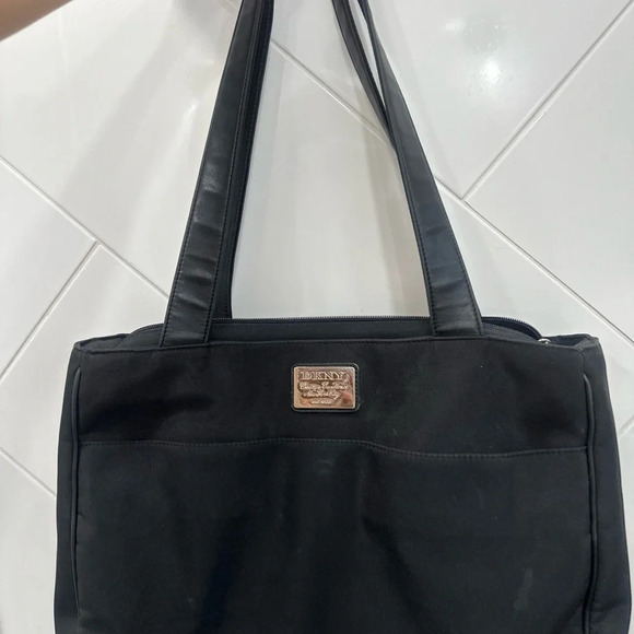 DKNY tote bag - Picture 11 of 16
